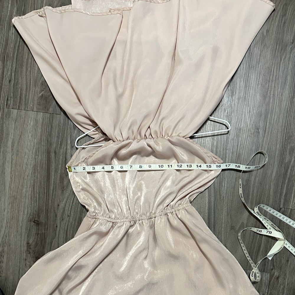 O.vianca Elegant Ruffle Off-Shoulder Mini Dress - Picture 8 of 9